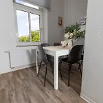 Modernes 5-Zimmer Aparment - 8 Gaeste, Zentrumsnah